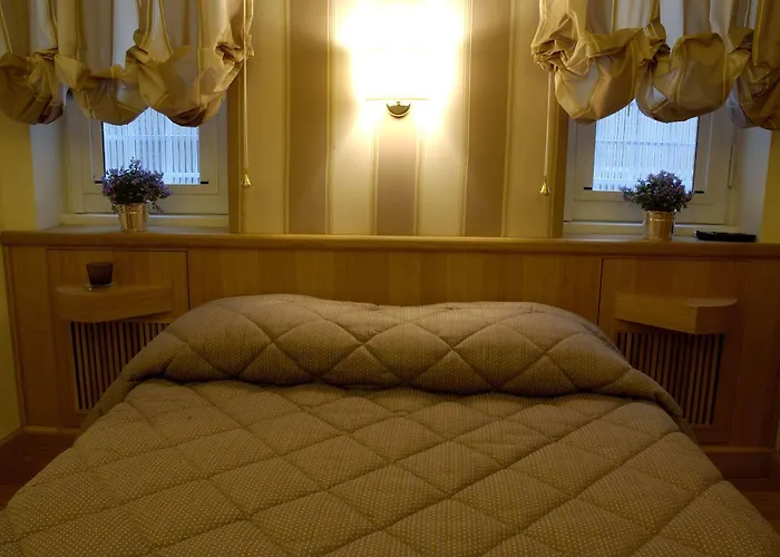Domus Cavour 4* רומא