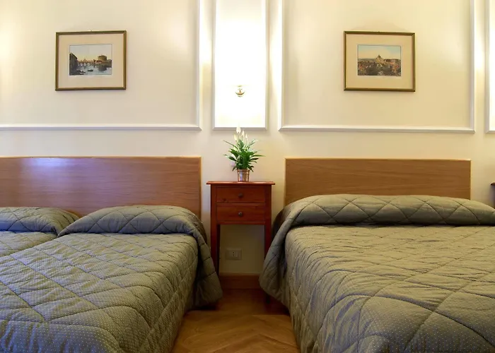 Domus Cavour 4* רומא